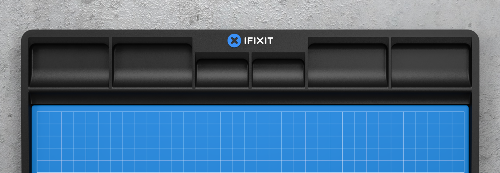 iFixit Case Study Banner Tray Close 1